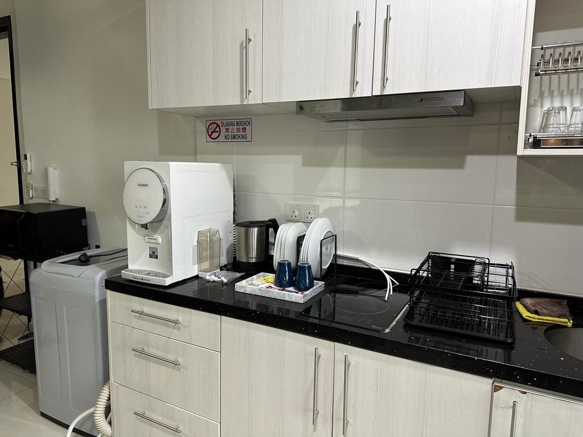Kyra Homestay Centrus Soho Cyberjaya *Wifi And Pool* Exterior photo